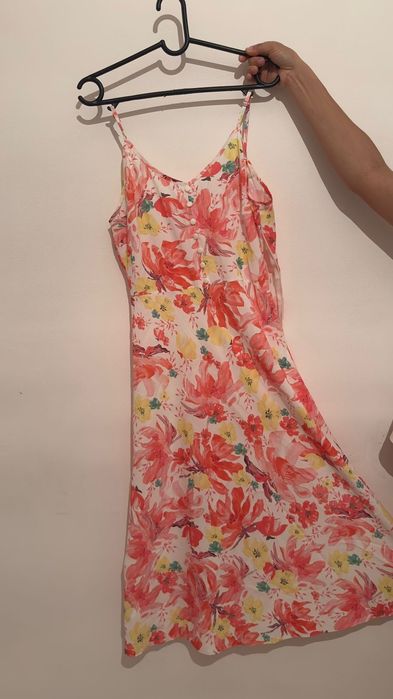 Продаю платья по 5000