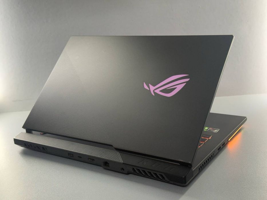 ASUS ROG Strix G713QM — Premium gaming Laptop