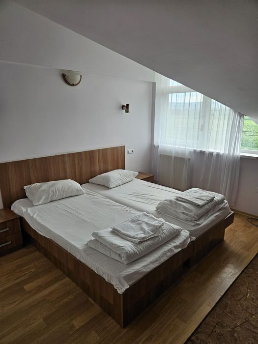 Închiriez camere pentru muncitori.Grupuri mari