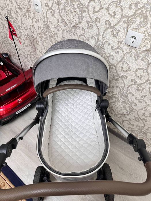Детская коляска  + автокресло Полный комплект