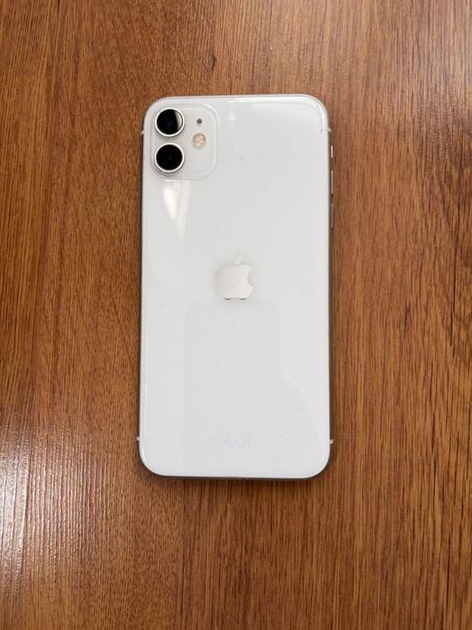 Продавам Iphone 11