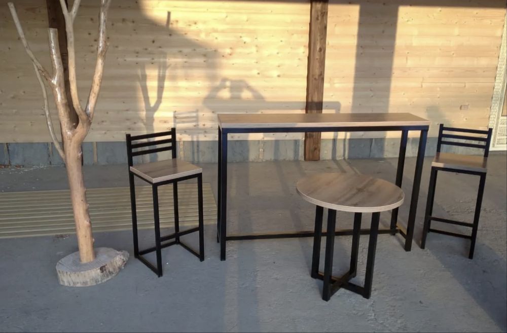 Столы для кафе бара офиса и дома