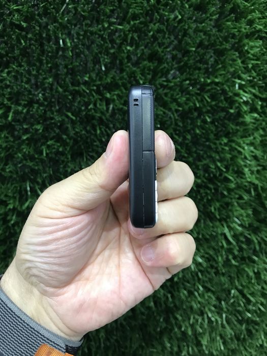 Nokia mini yengi  2 ta simkartali