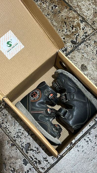 Продам ортопедическую обувь.