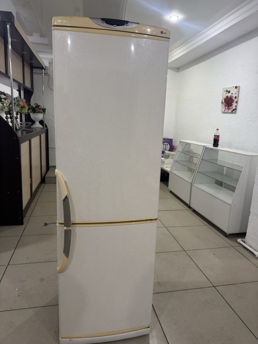 Холодильник LG Срочно