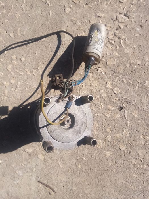 Електромотор от автоматична врата.