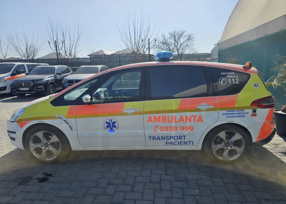 Vand Ford S max ambulanta