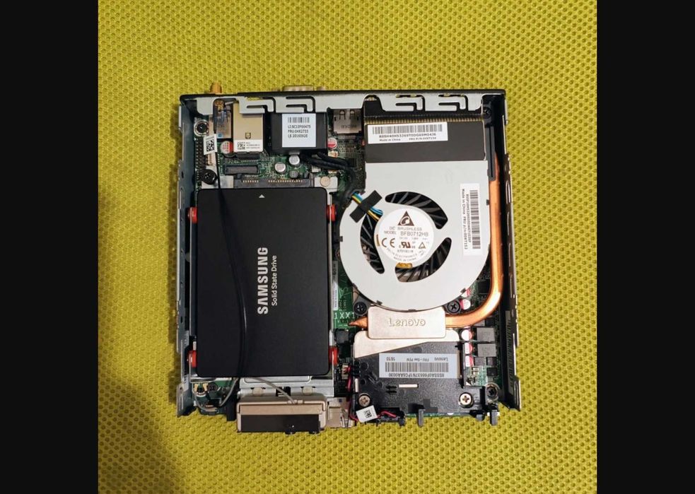 mini PC Lenovo M700 Intel Core i5-6500T/8GB RAM/SSD 120GB/Wi-Fi