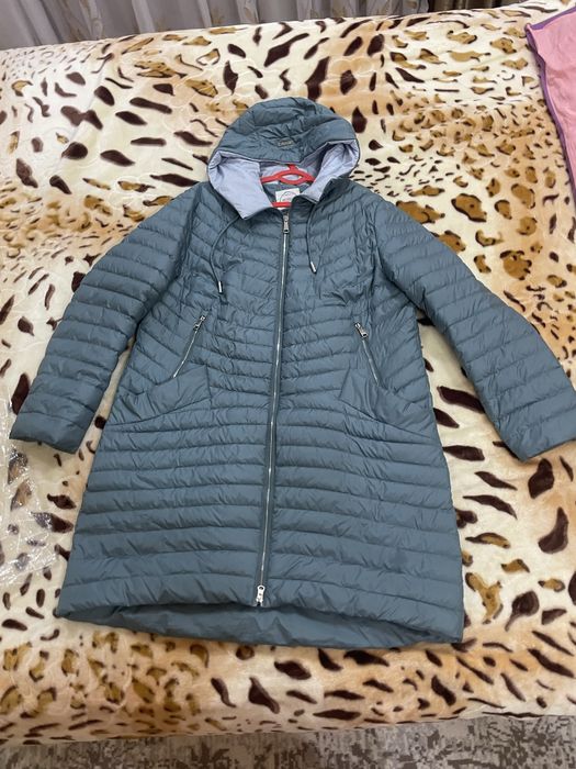 Продам куртку сотилади