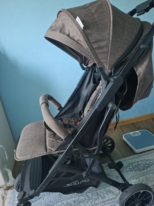 Продам коляску детскую