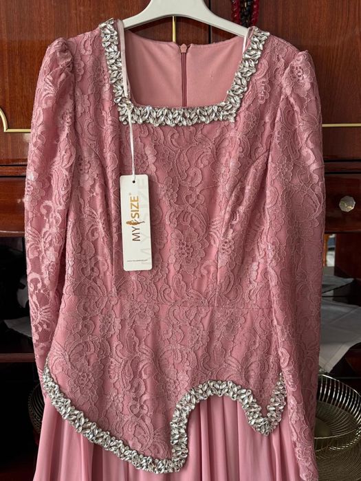 Новое вечернее платье 46 р