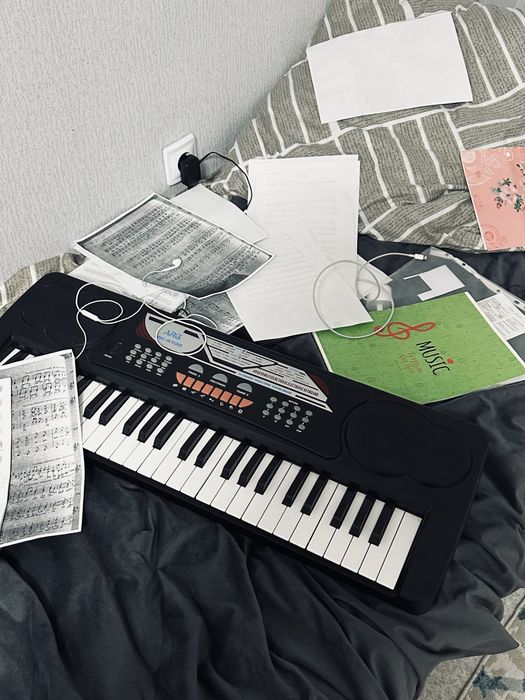 MK-4100 синтезатор (yamaha)