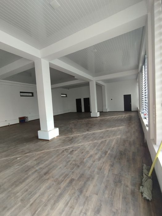 Uch Qaxramonda 300 m² Universal bino – Masjid va Maktab yoni