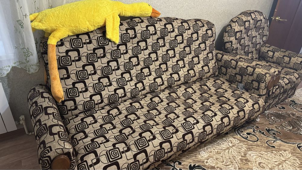 Диван и 2 кресла