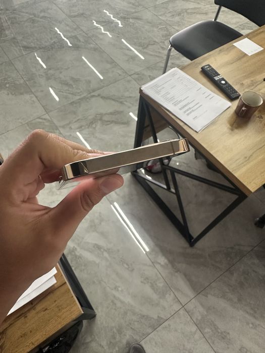 Iphone 12 pro gold