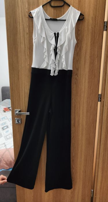 Дамски гащеризон с жабо