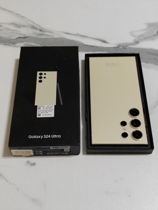 Samsung S24 Ultra 512 gb Ram 12 EAC