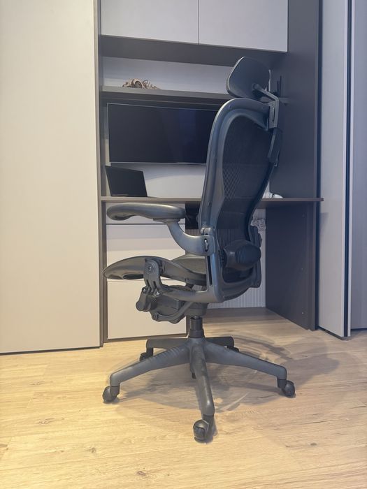 Scaun Herman Miller Aeron Classic Black Marimea C