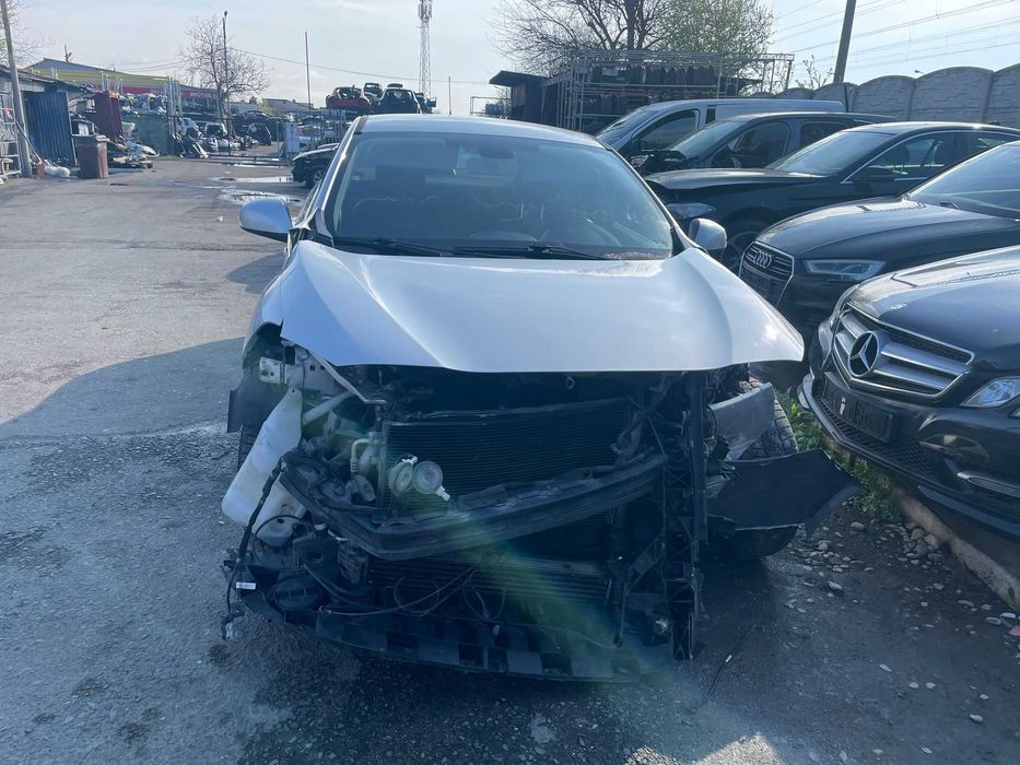 Dezmembrez Renault Fluence 1.5 DCi an 2010