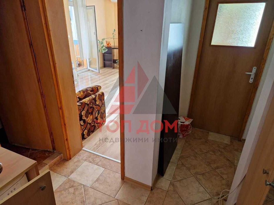 Дава се под наем Двустаен апартамент в Варна, Възраждане 1 - 65 кв.м за 392.7 € - Снимка #2