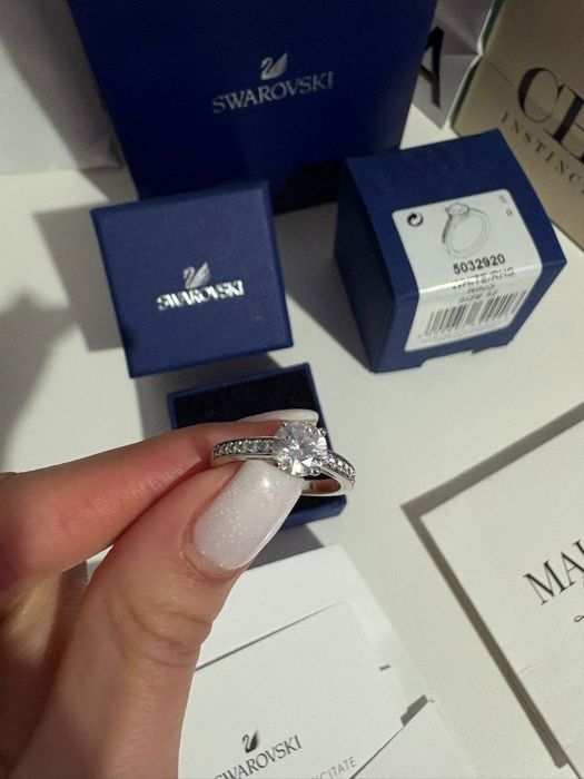 Inel Swarovski, certificat de autenticitate!