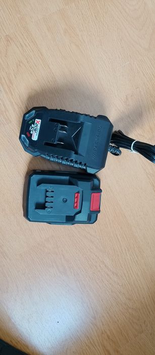Acumulator/baterie + încărcător I Parkside, 20V, 2 Ah