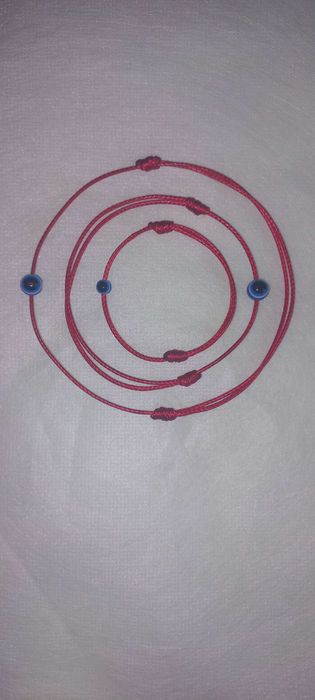 Гривни със синьо око