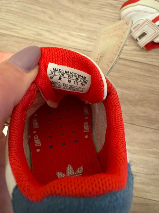 Adidasi Adidas marimea 19