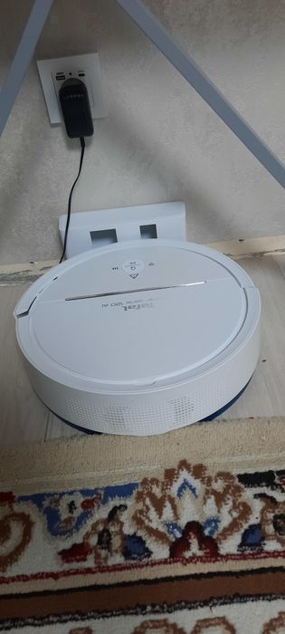 Продам робот пылесос