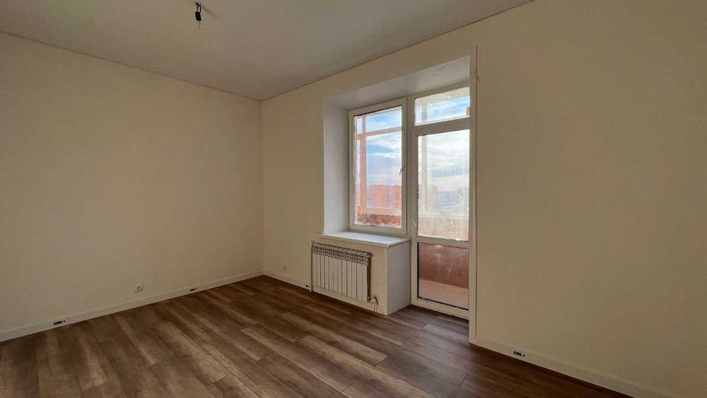 Продам в центре 3-шку 110м2