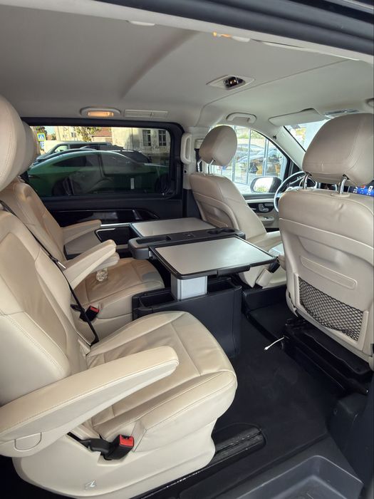 Mercedes v250 long 4 matic 7 locuri