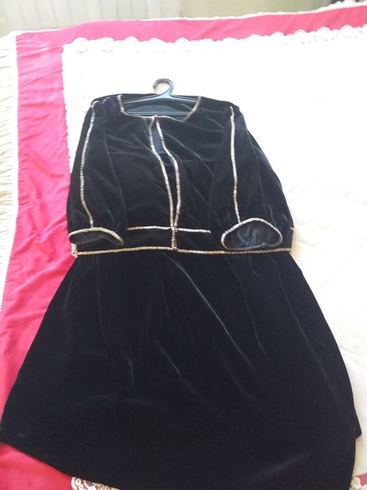 Костюм панбархат черного цвета