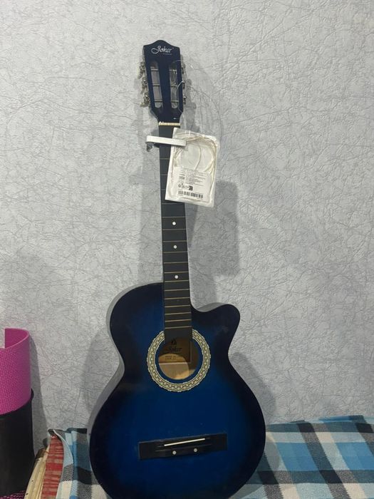 Продам новую гитар.