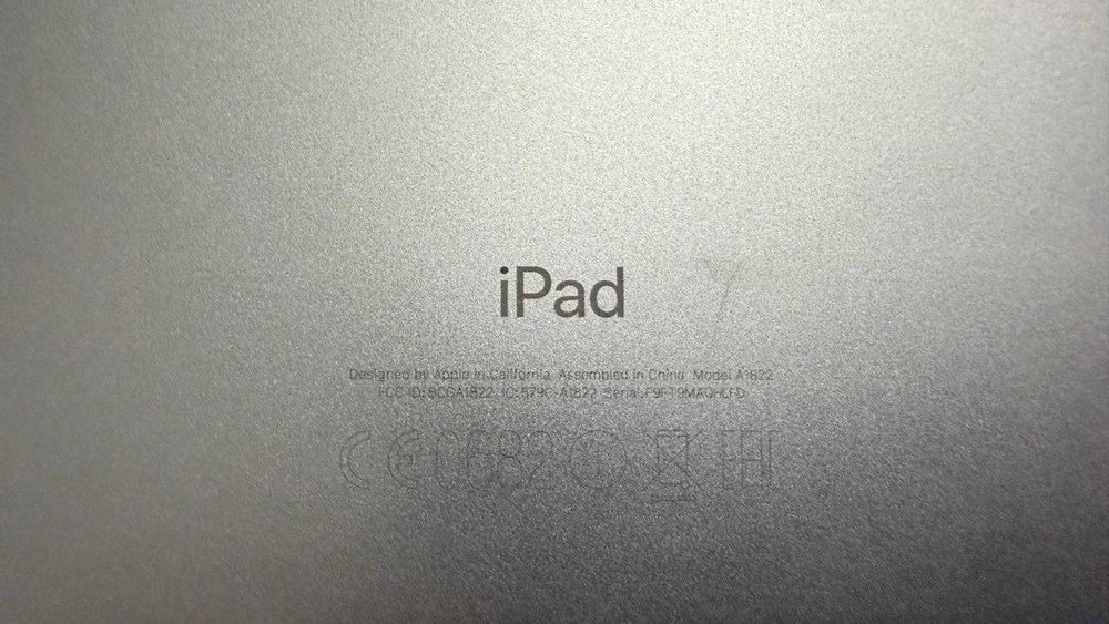 iPad 5 (2017) – 128 GB – Wi-Fi
