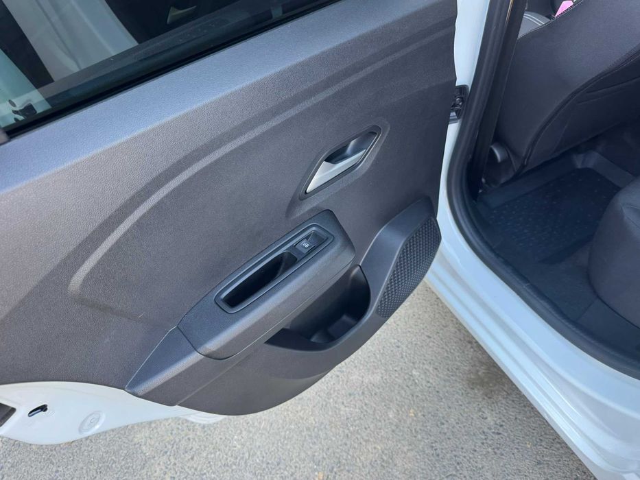 Dacia Logan Benzina +GPL AN:  2023 decembrie