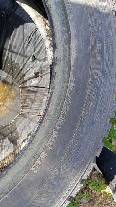 Продам шины 275/50R22