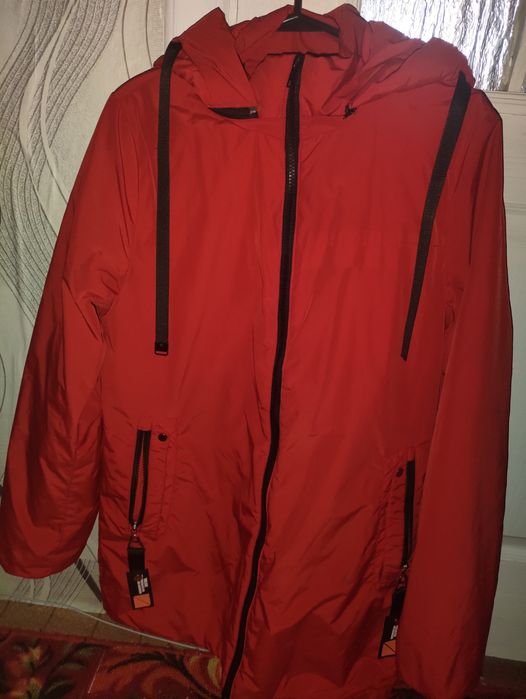 Женская весенняя куртка