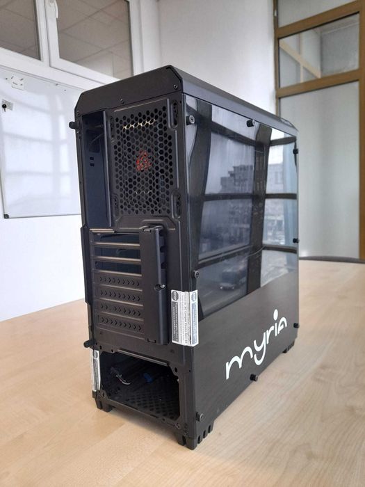 Carcasa PC tower MYRIA, ATX, neagra - 3 ventilatoare incluse 140 lei