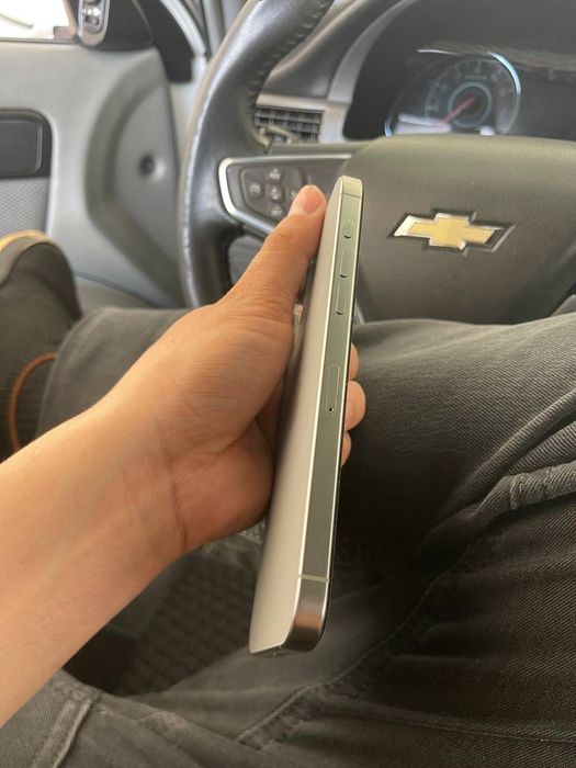 Iphone 15 pro max 84 emkost 256gb