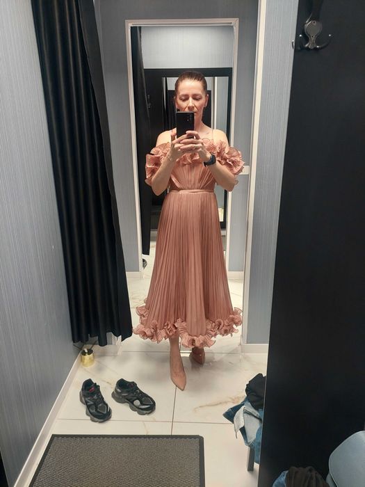 Rochie de ocazie,deosebita,material ușor