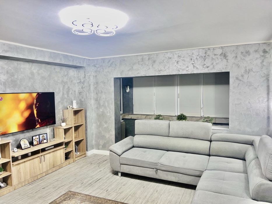 Vand Garsoniera Ovidiu Centru