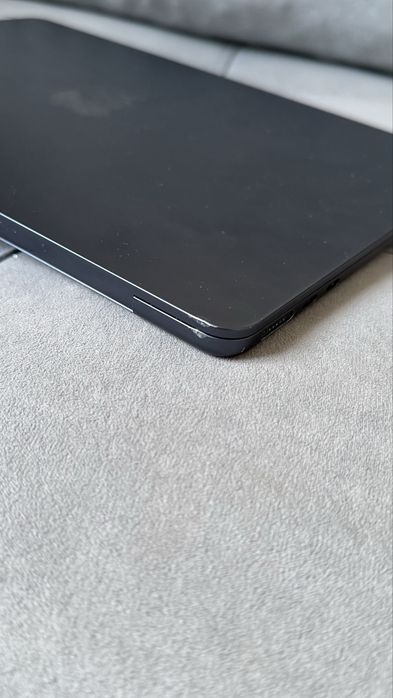 MacBook Air  Чип apple M2  Процесс 8гб
