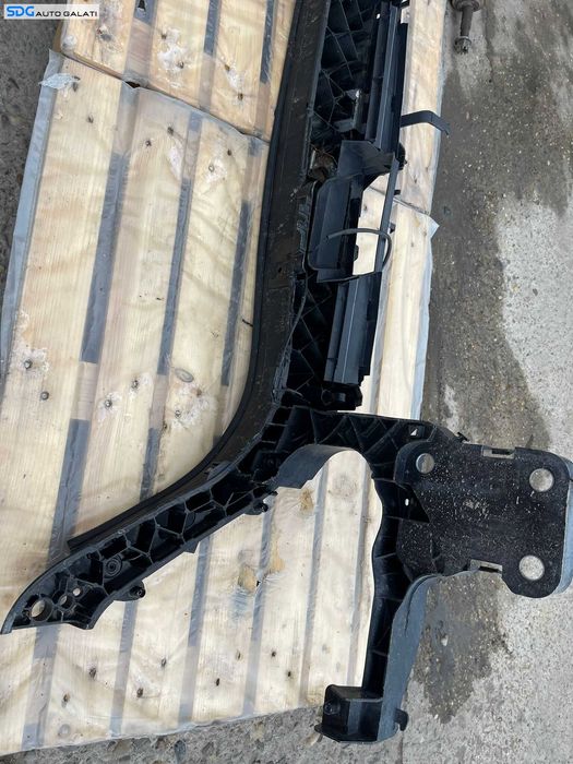 Trager Tragher Panou Frontal Calandru cu Suport Suporti Ochelar Far Faruri Renault Scenic 2 2003 - 2009 Cod 8200137496 8200137495 [L3486]