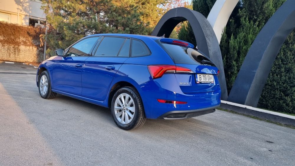 Skoda Scala 2023  a 11 benzina România