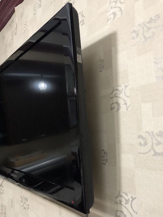 Телевизор Samsung 43