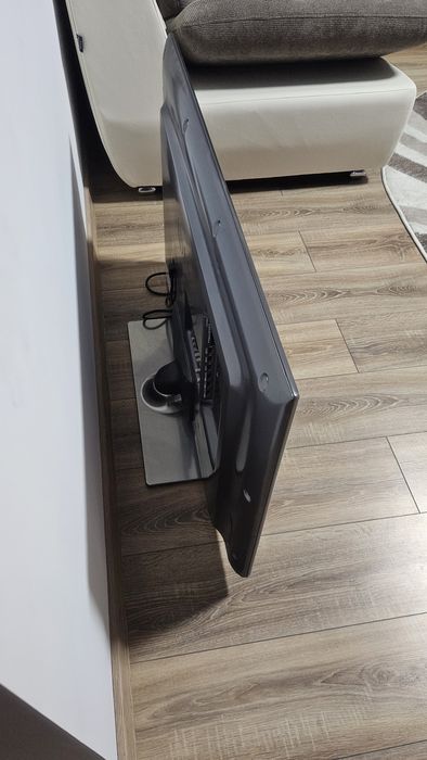 Televizor LG 108 cm