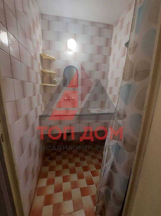 Дава се под наем Двустаен апартамент в Варна, Завод Дружба - 64 кв.м за 408 € - Снимка #1