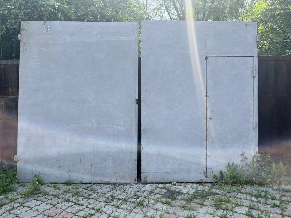 Продам ворота с калиткой, б/у, отличное состояние