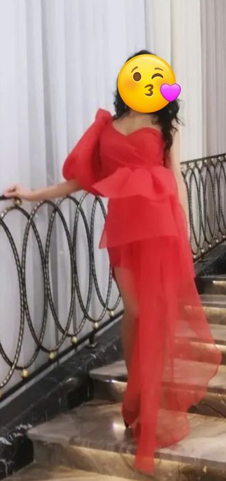 Продам шикарное, эффектное платье