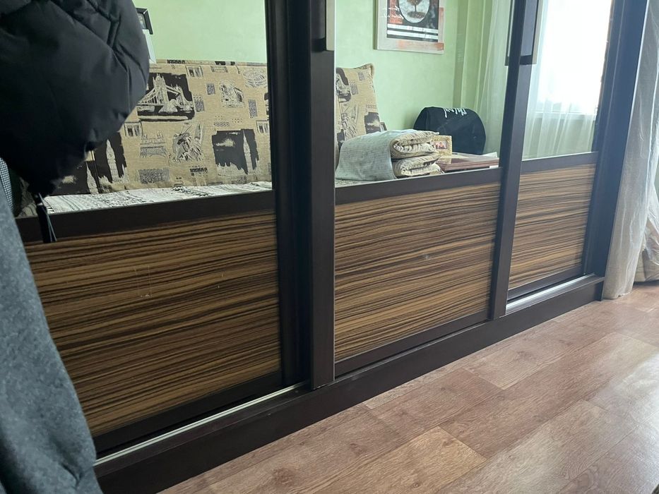 Шкаф напольный, для вещей